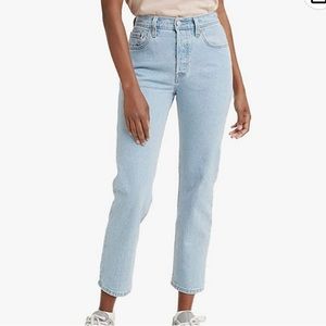 NWT Levi’s 501 Cropped Straight Leg Jeans